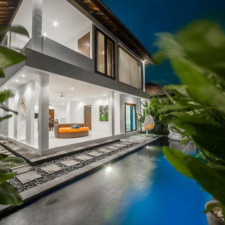 Villa Pearl Seminyak エクステリア 写真